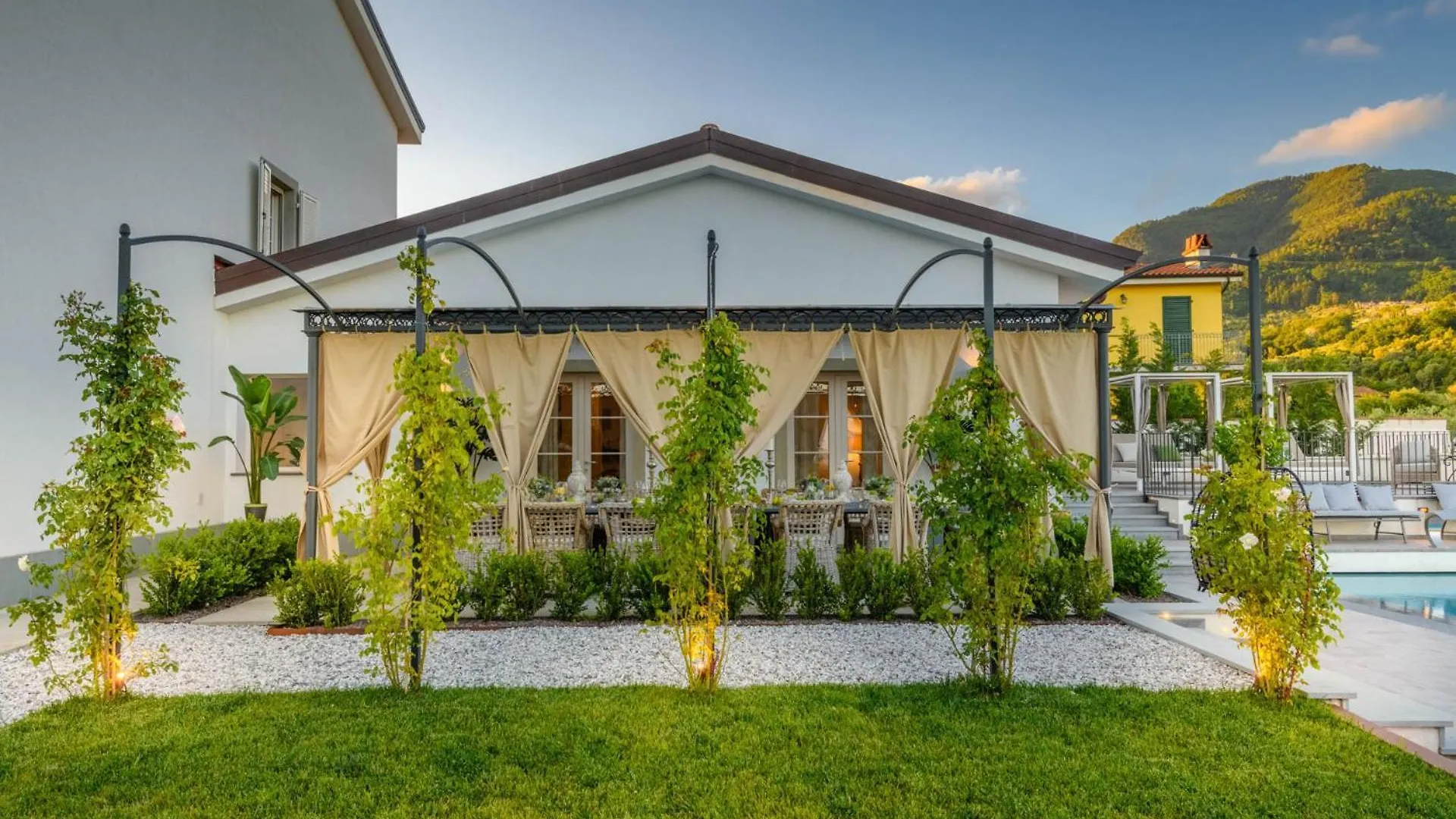 Villa Asti: Where Luxury Meets Limitless View Capannori