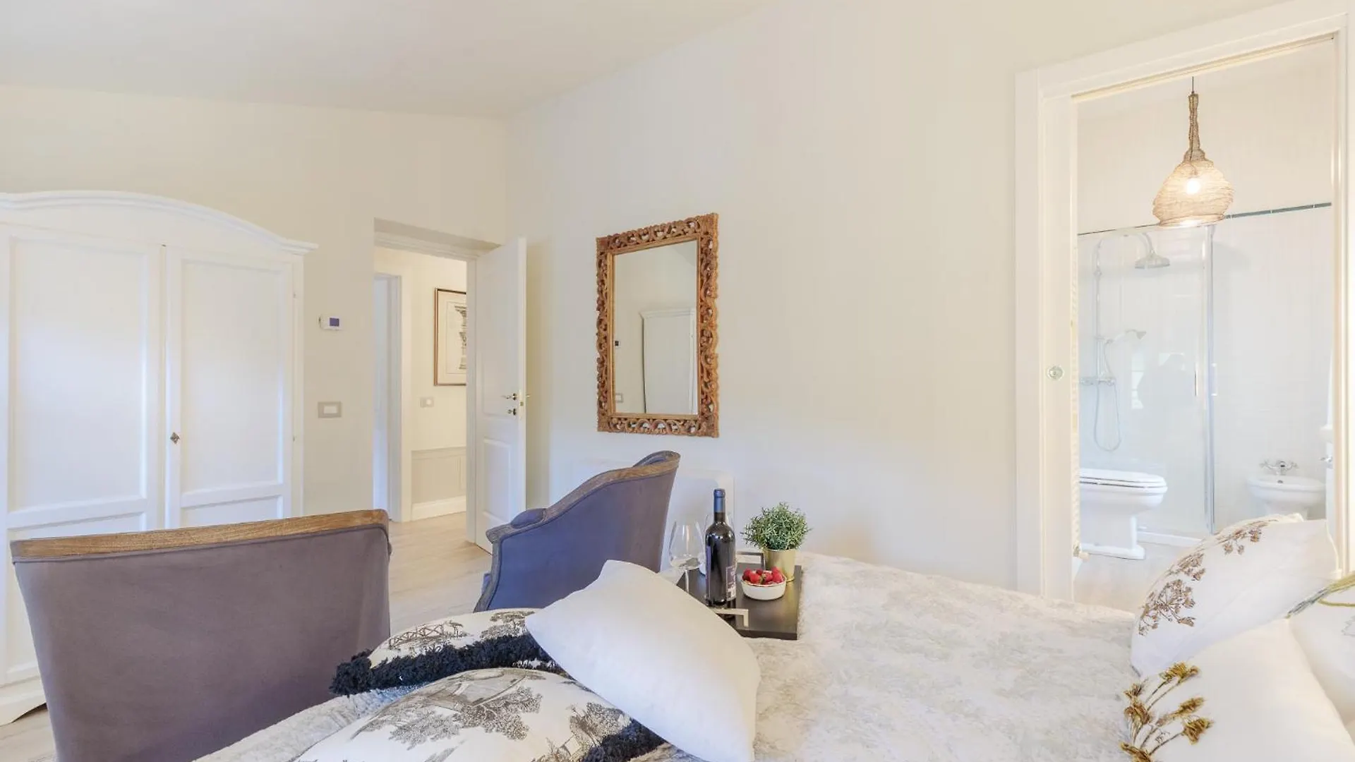 Villa Asti: Where Luxury Meets Limitless View Capannori