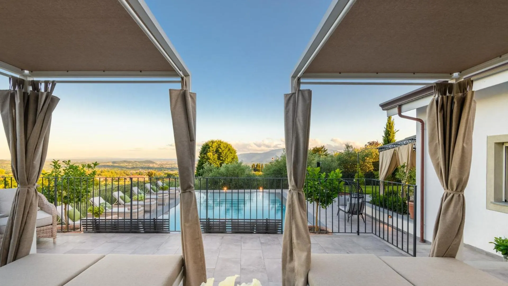 Villa Asti: Where Luxury Meets Limitless View Capannori
